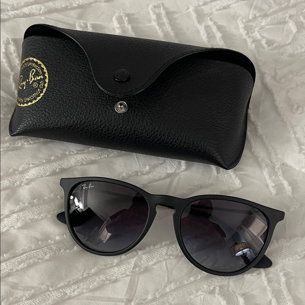 Ray-Ban Black Frame Grey Gradient Lens Sunglasses